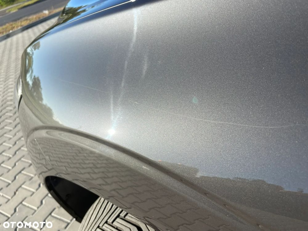 Volvo XC 60 B4 D AWD Plus Dark - 8