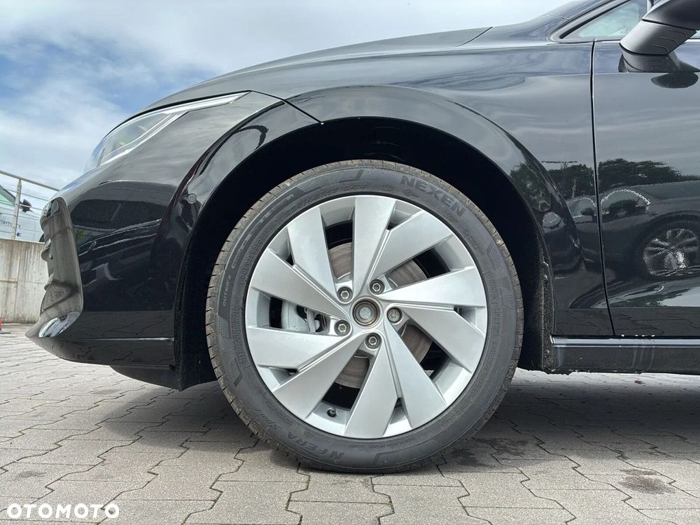 Volkswagen Golf - 21