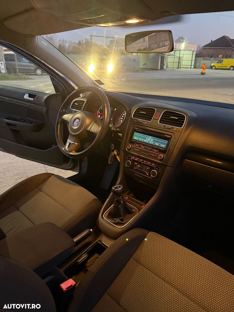 Volkswagen Golf 1.6 TDI BlueMotion Technology Trendline - 36