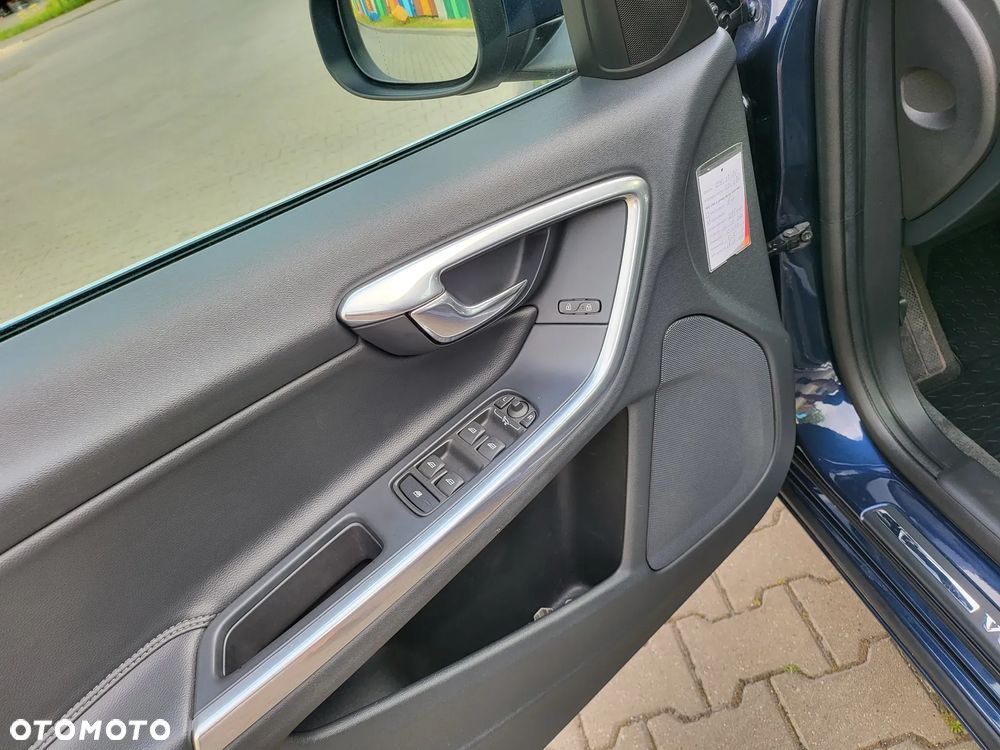 Volvo V60 - 16
