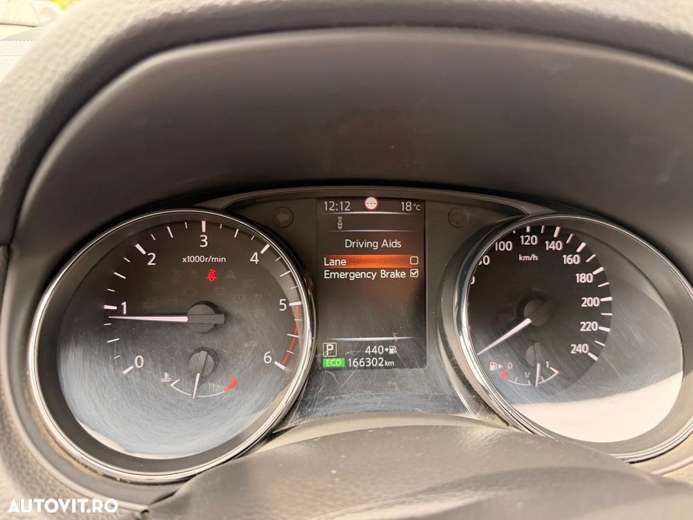 Nissan Qashqai 1.6 DCI Start/Stop X-TRONIC Acenta - 6
