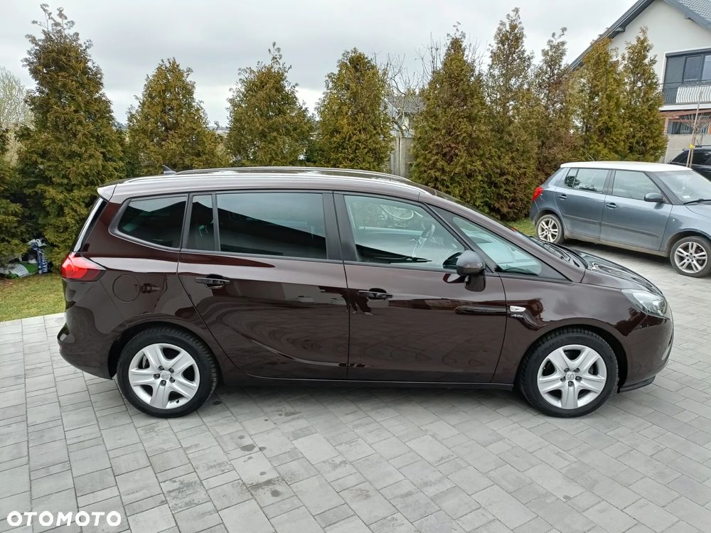 Opel Zafira - 16