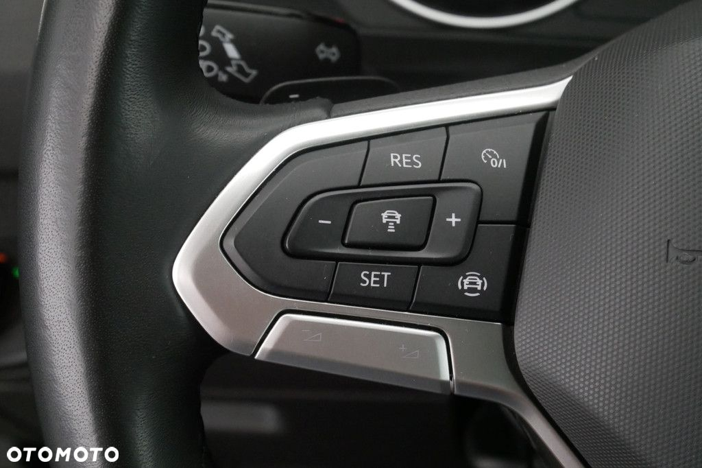 Volkswagen Tiguan 1.5 TSI EVO Life DSG - 24