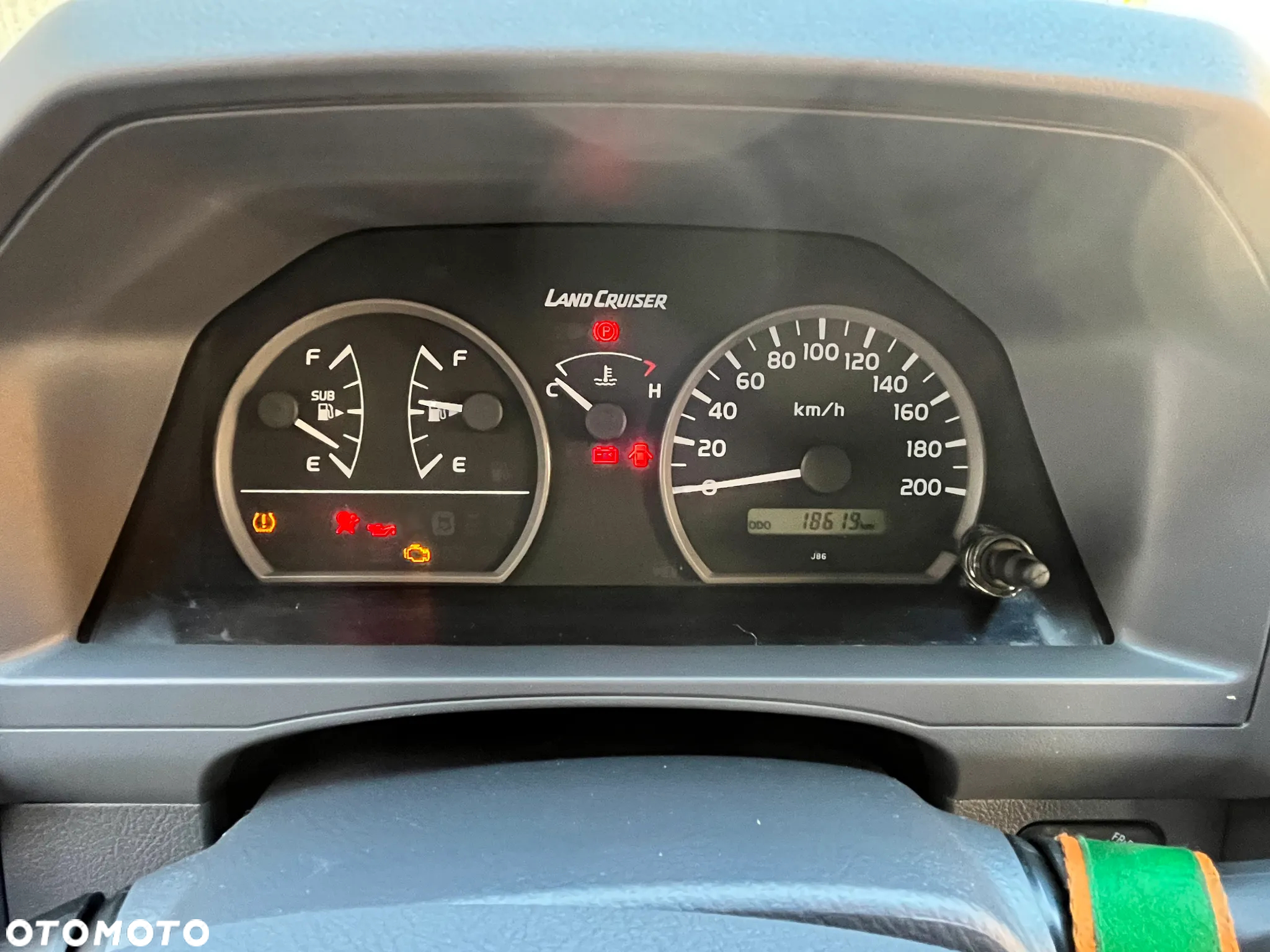 Toyota Land Cruiser - 10