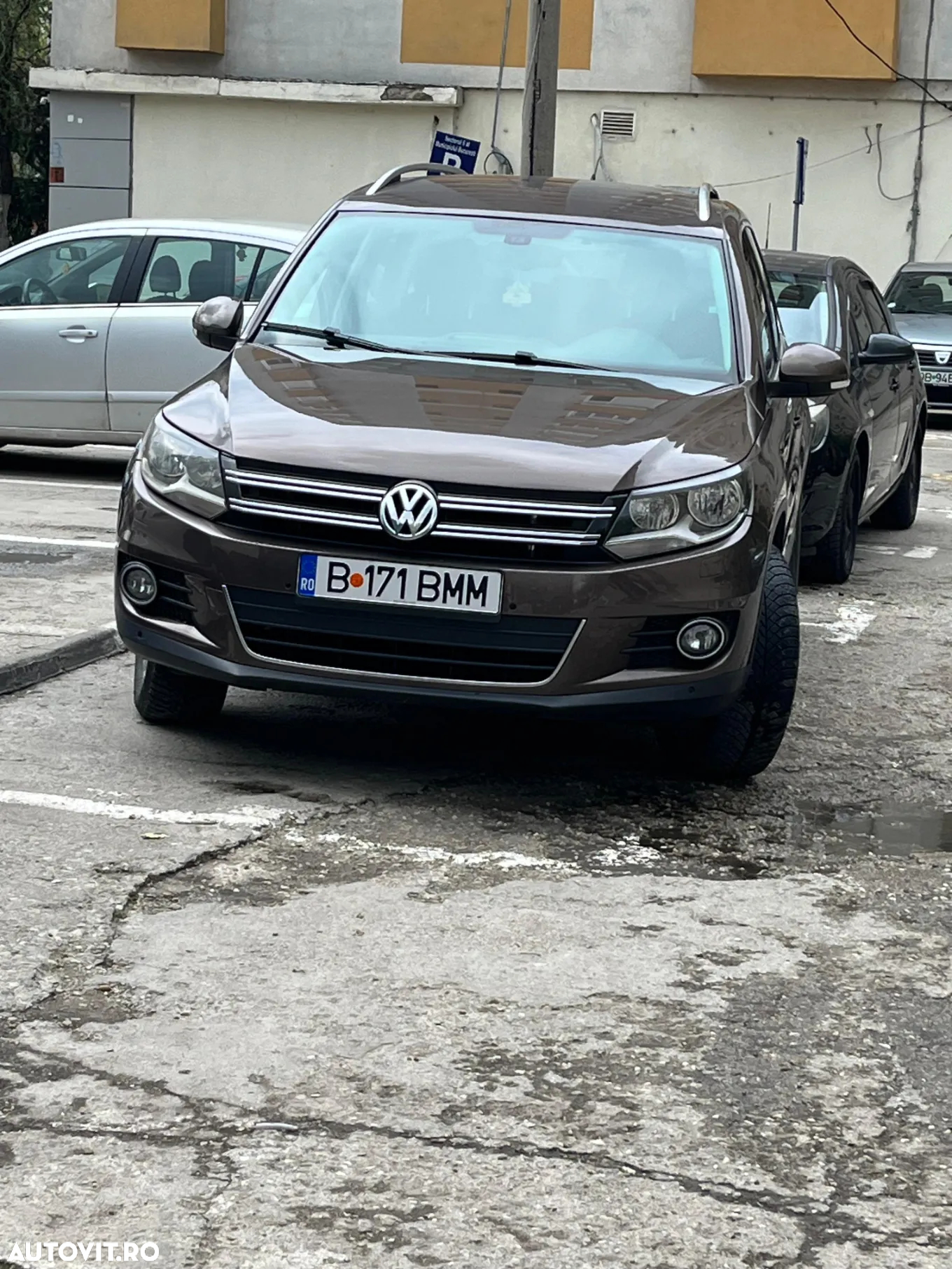 Volkswagen Tiguan 2.0 TDI 4Motion DSG Sport & Style - 2