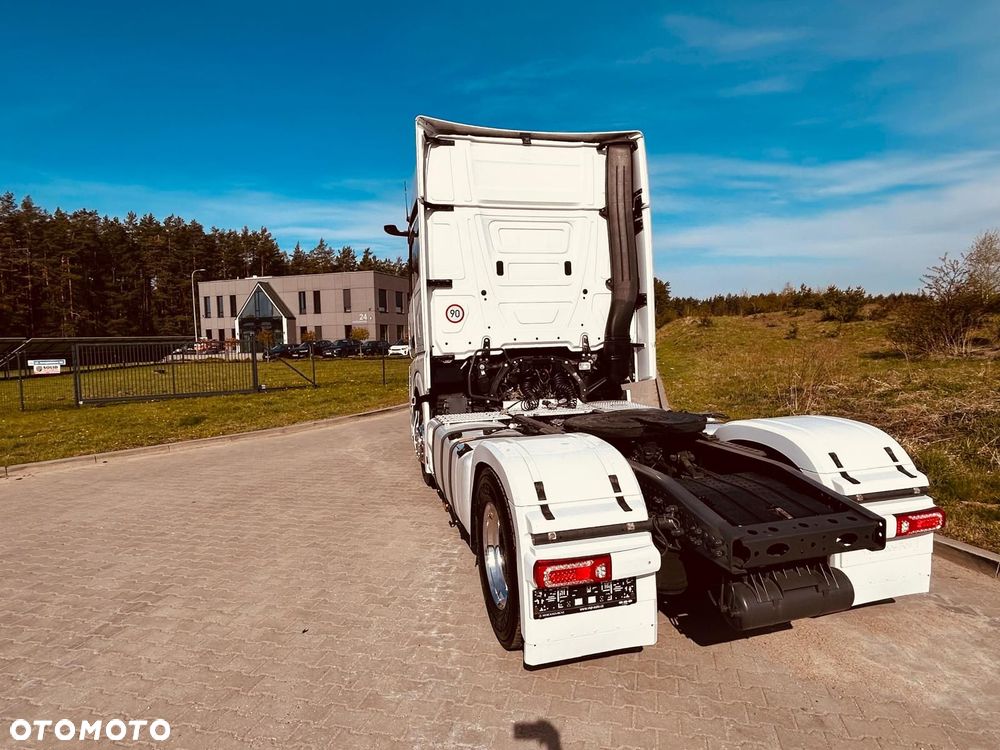 Mercedes-Benz Actros - 19
