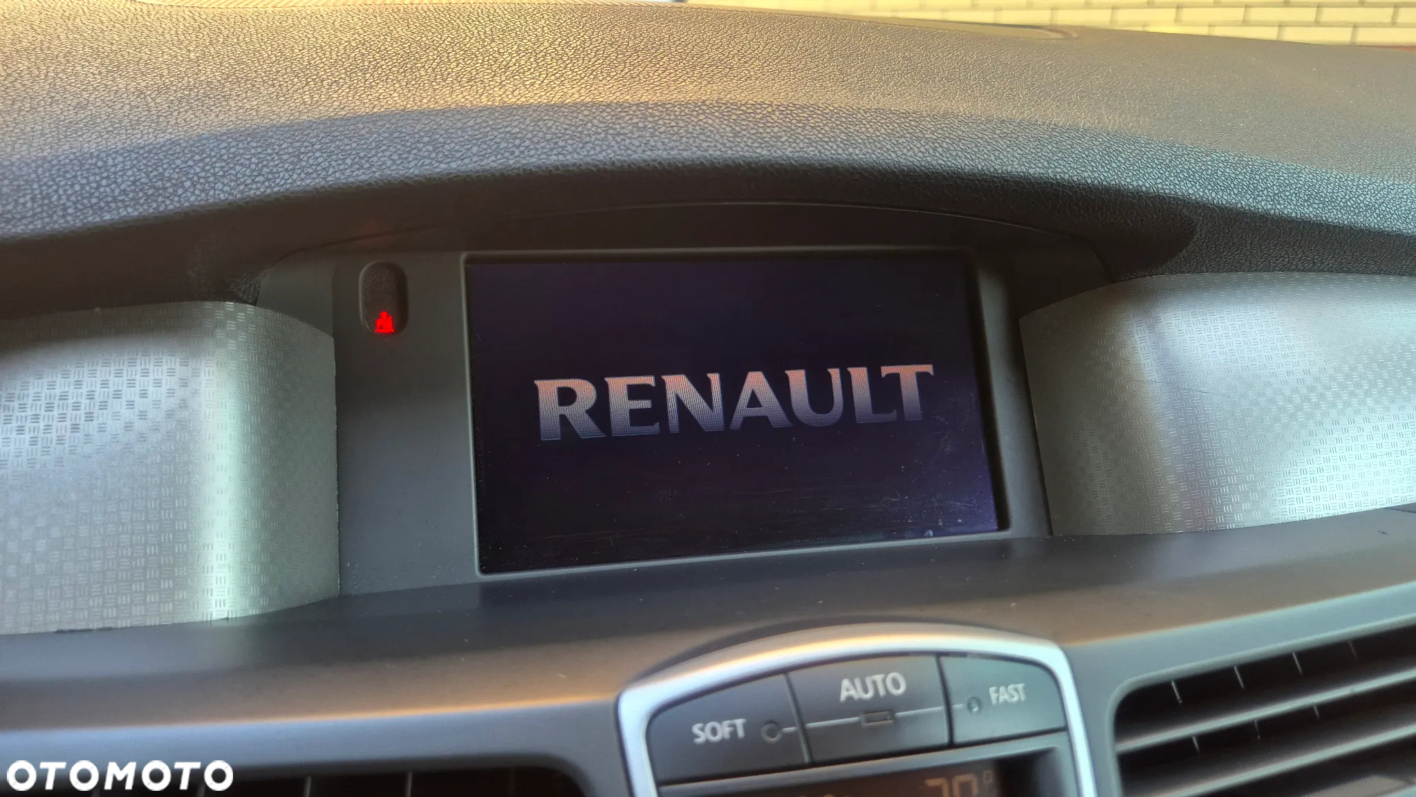 Renault Laguna Grandtour 2.0 dCi FAP Exception - 18