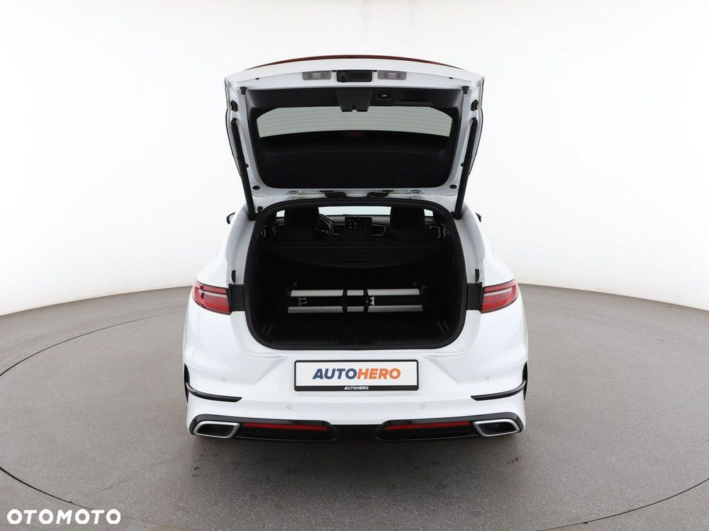 Kia ProCeed 1.4 T-GDI GT Line - 20