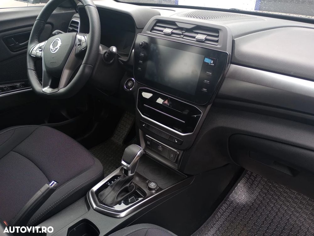 SsangYong Tivoli - 5