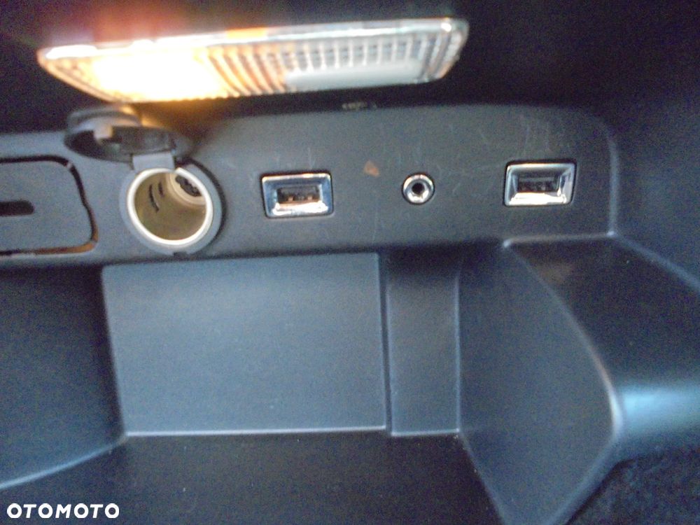 Citroën C4 Picasso HDi 150 FAP Business Class - 32