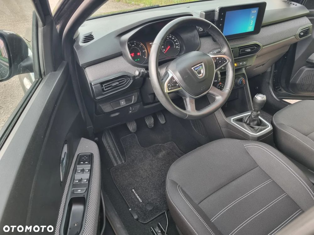 Dacia Sandero TCe 90 Essential - 13