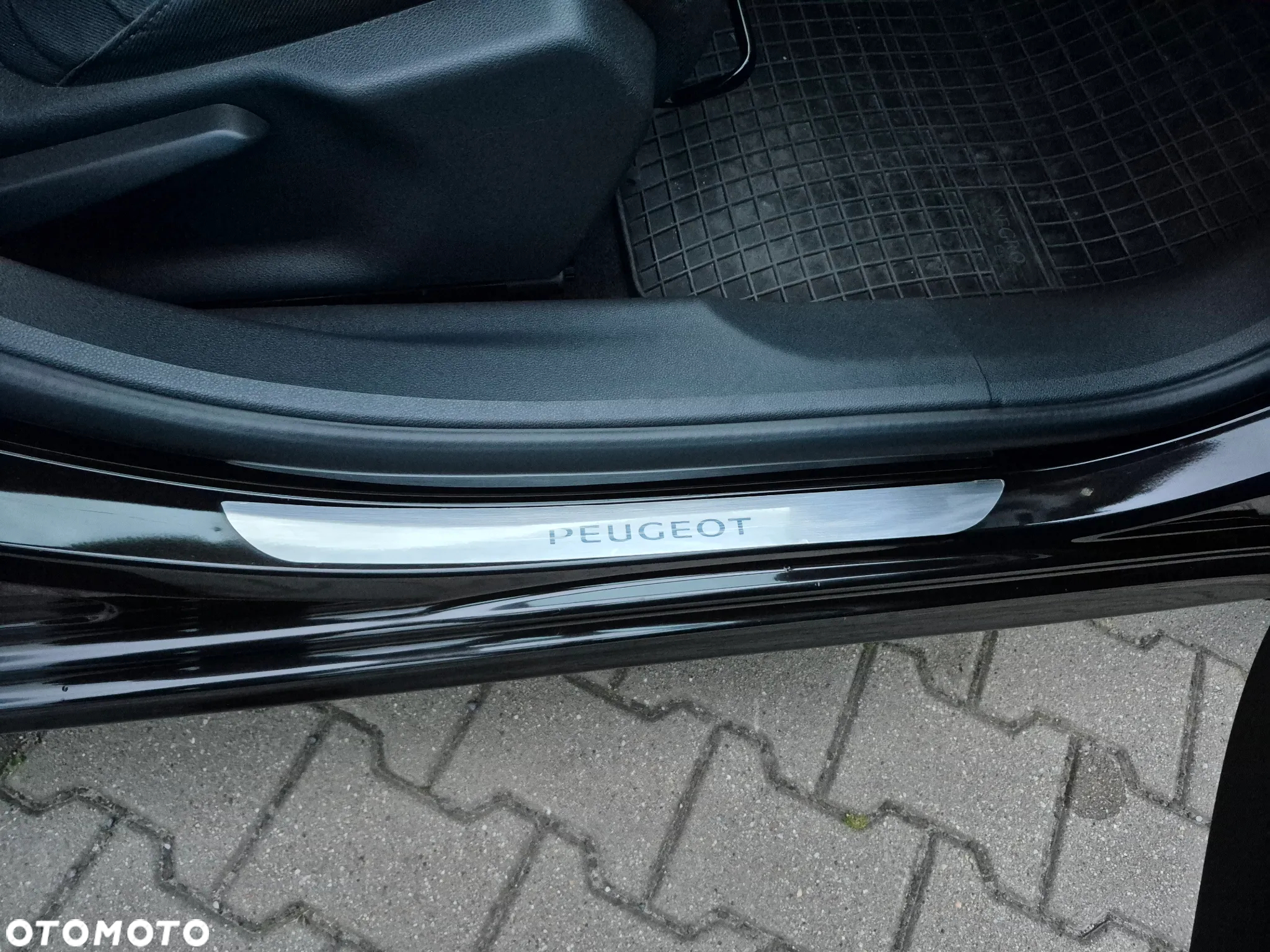 Peugeot 508 1.6 e-THP Allure S&S - 17