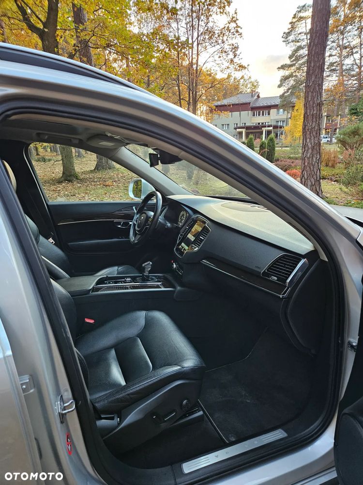 Volvo XC 90 T6 AWD Momentum 7os - 12