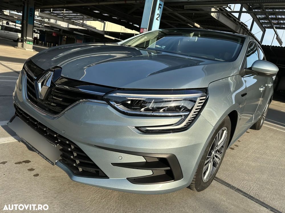 Renault Megane TCE 140 Techno - 6