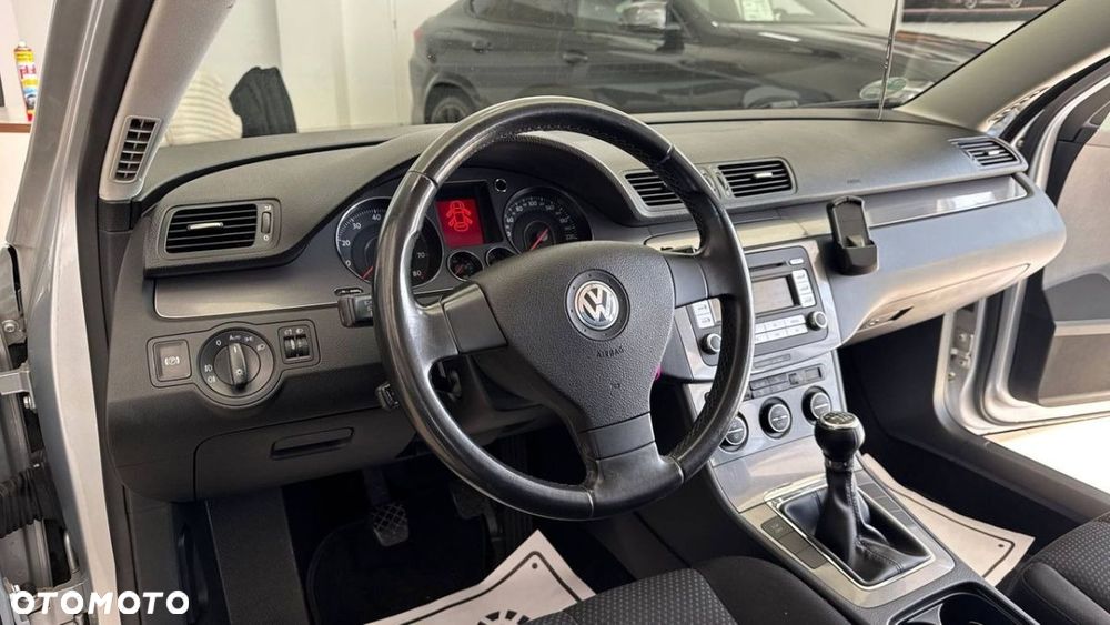 Volkswagen Passat 1.4 TSI Comfortline BlueMotion Technology - 24