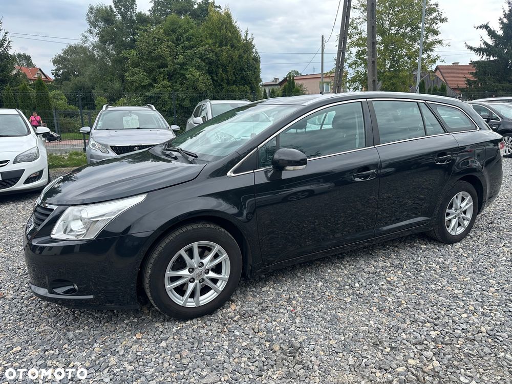 Toyota Avensis 1.8 Sol plus NAVI MS - 2