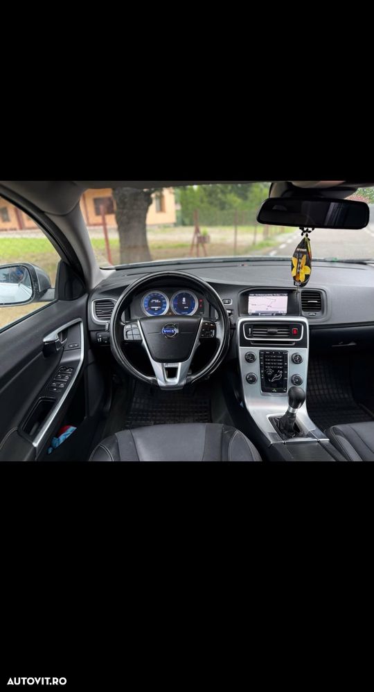 Volvo S60 DRIVe Start-Stop Basic - 1