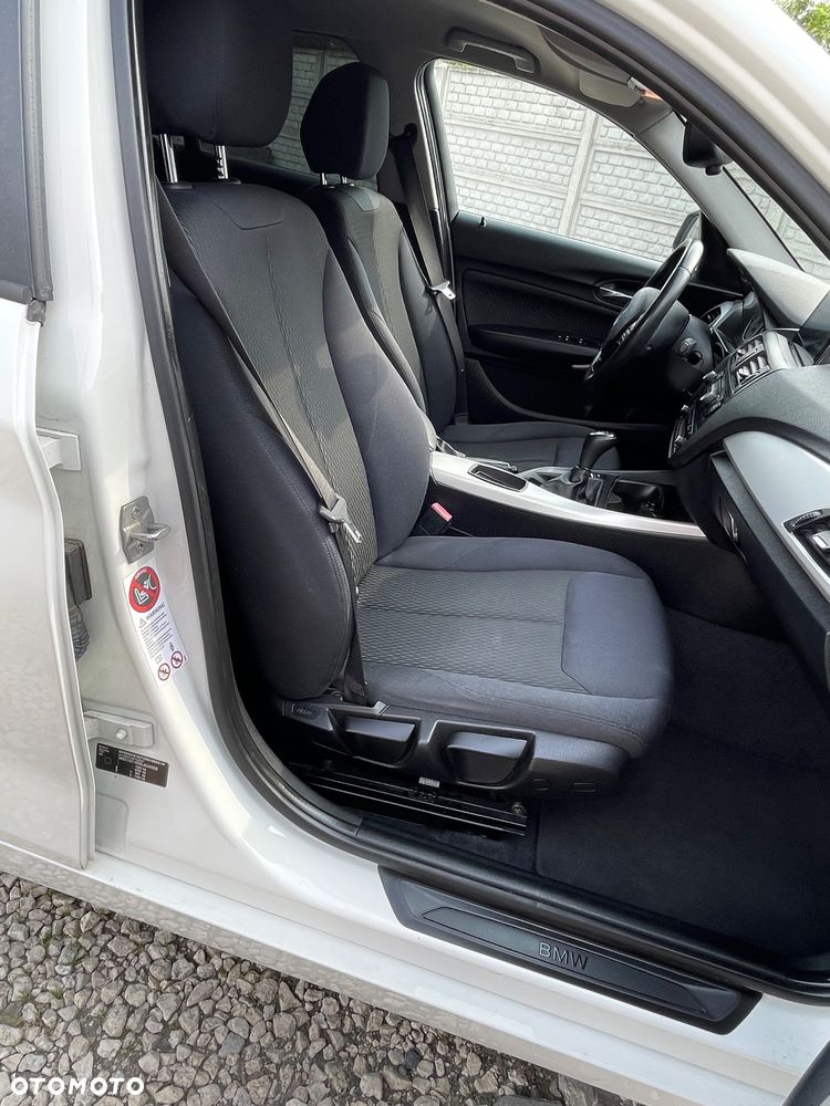 BMW Seria 1 118i Sport Line - 9