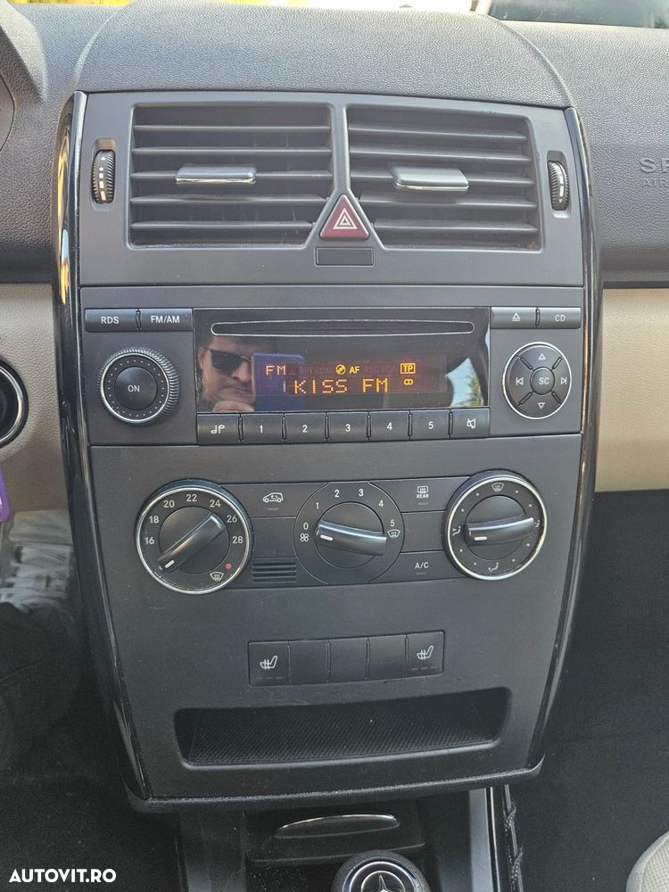 Mercedes-Benz A 150 Autotronic Elegance - 8