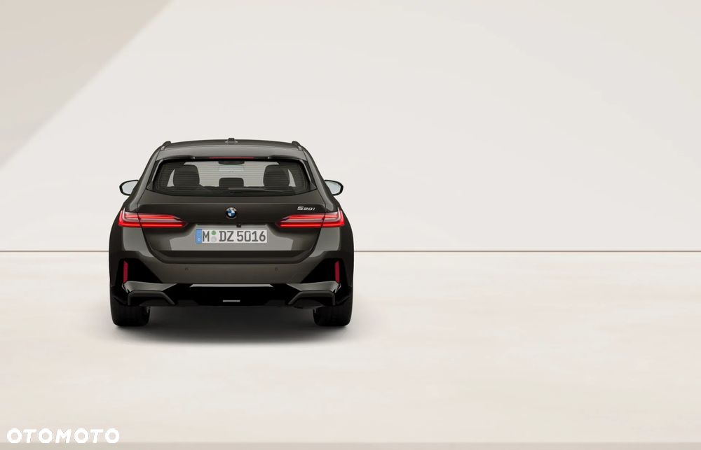 BMW Seria 5 520i mHEV - 7