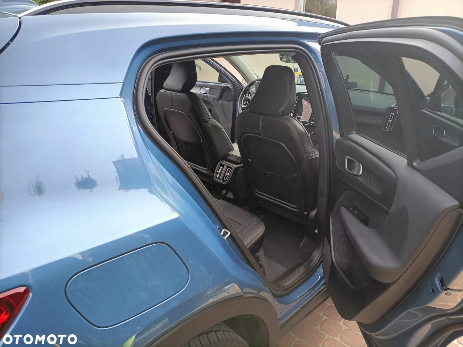 Volvo XC 40 B5 AWD Ultimate Dark - 11