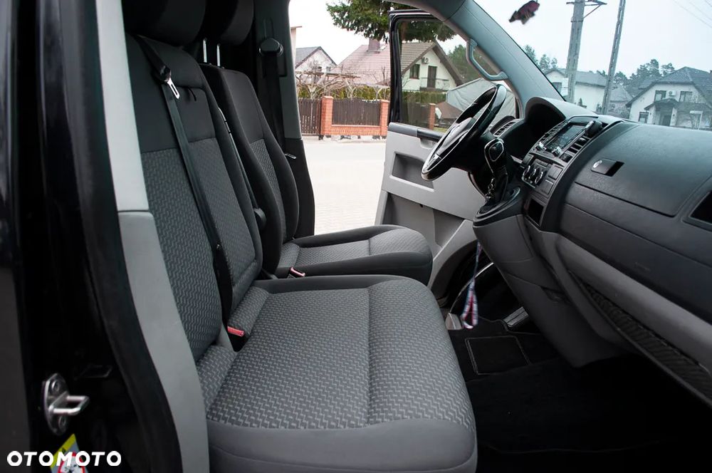 Volkswagen Transporter - 32