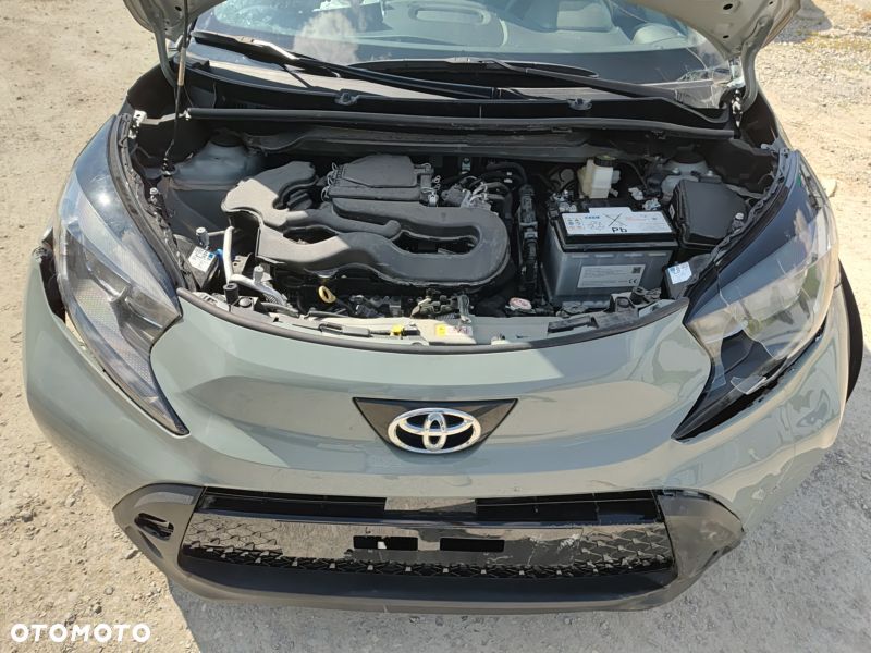 Toyota Aygo X 1.0 VVT-i Color Edition X-shift - 26