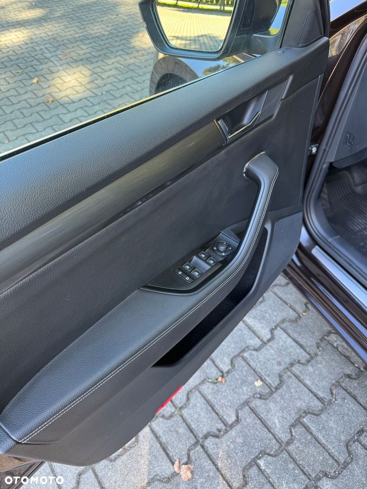 Skoda Superb 1.4 TSI Plug-In Hybrid L&K DSG - 11