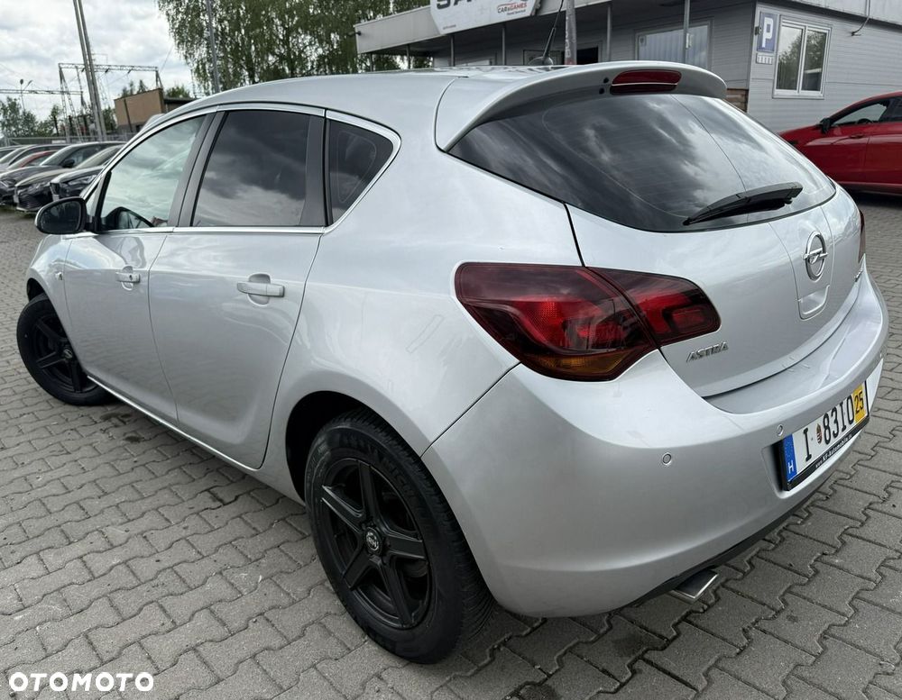 Opel Astra - 4