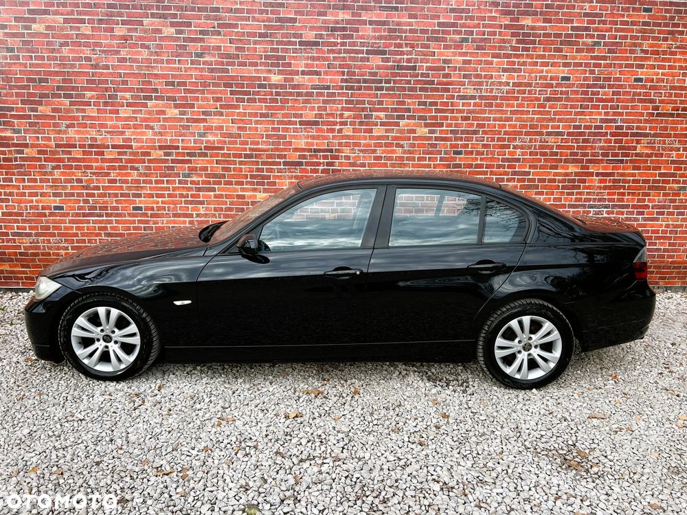 BMW Seria 3 318i - 38