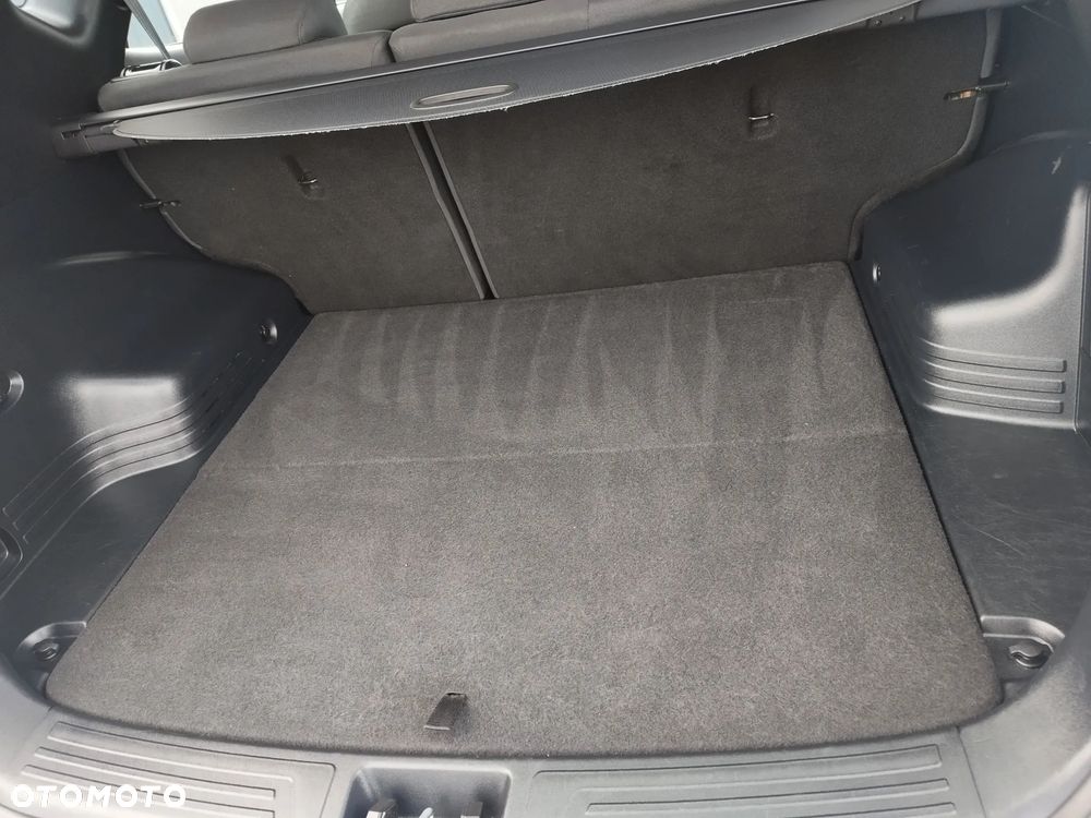 Hyundai ix35 1.6 2WD Fifa World Cup Edition - 29