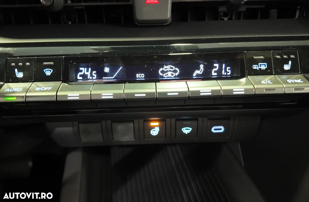 Toyota C-HR 1.8 HEV 140 CP 4x2 CVT Active - 22