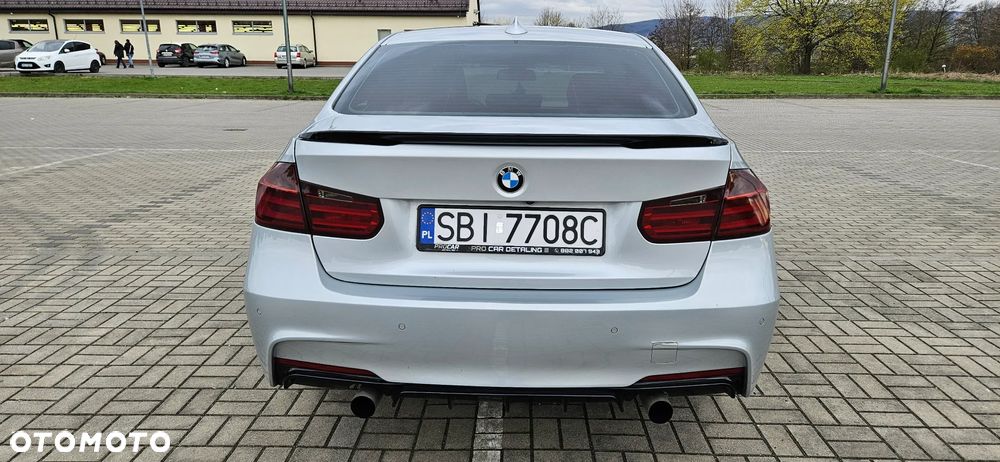 BMW Seria 3 320d xDrive Sport-Aut Luxury Line - 23