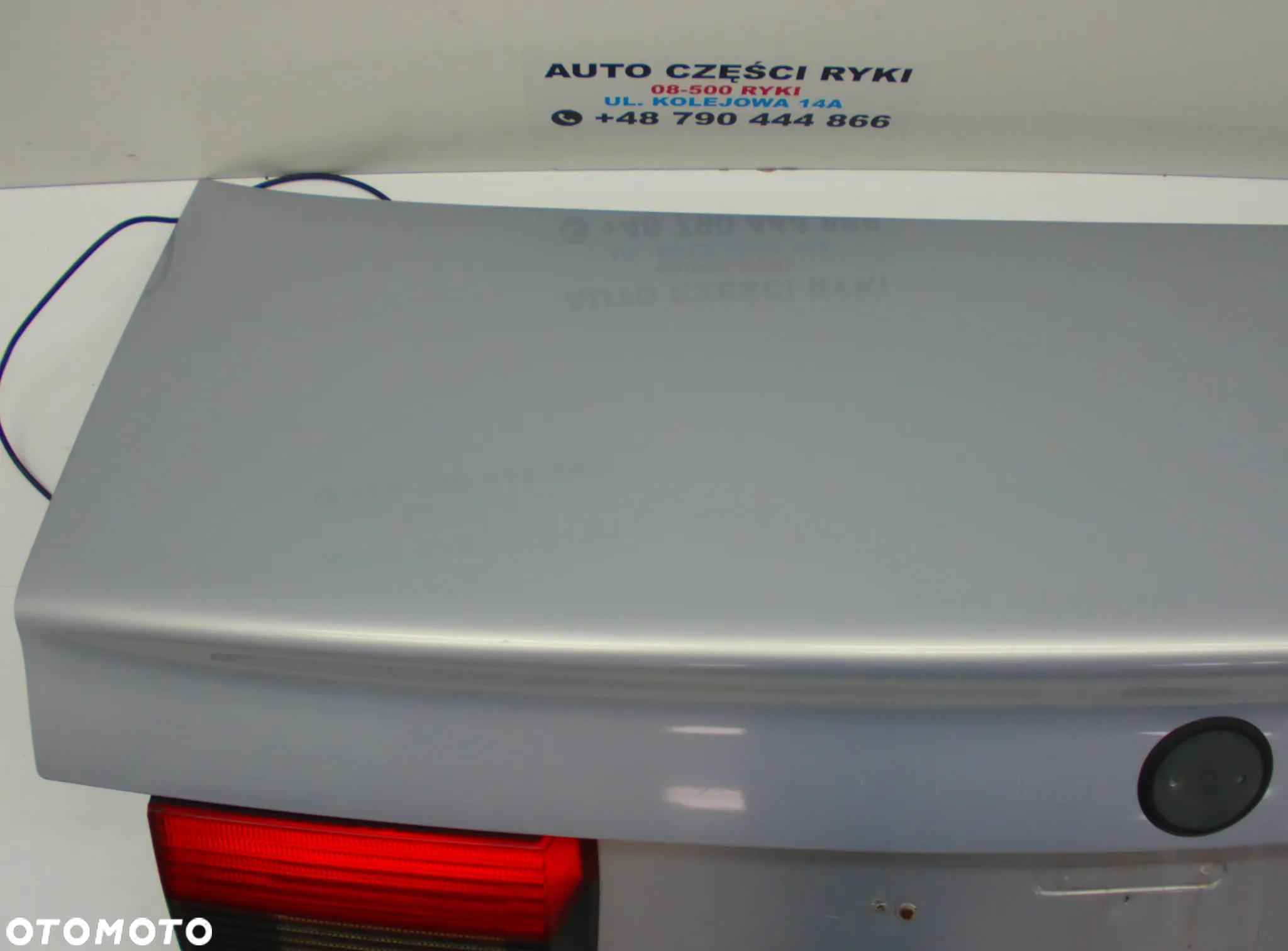 VW Passat B4 Sedan  Klapa Bagażnika LB7Z - 3