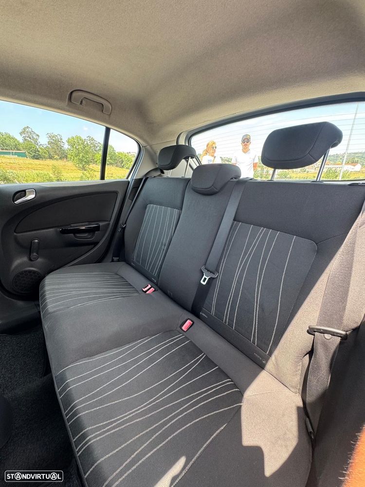 Opel Corsa 1.2 inTouch - 11