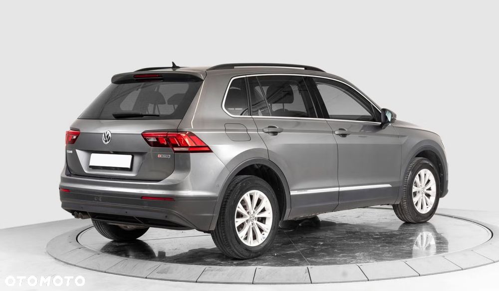 Volkswagen Tiguan 2.0 TDI SCR 4MotION DSG R-Line - 7