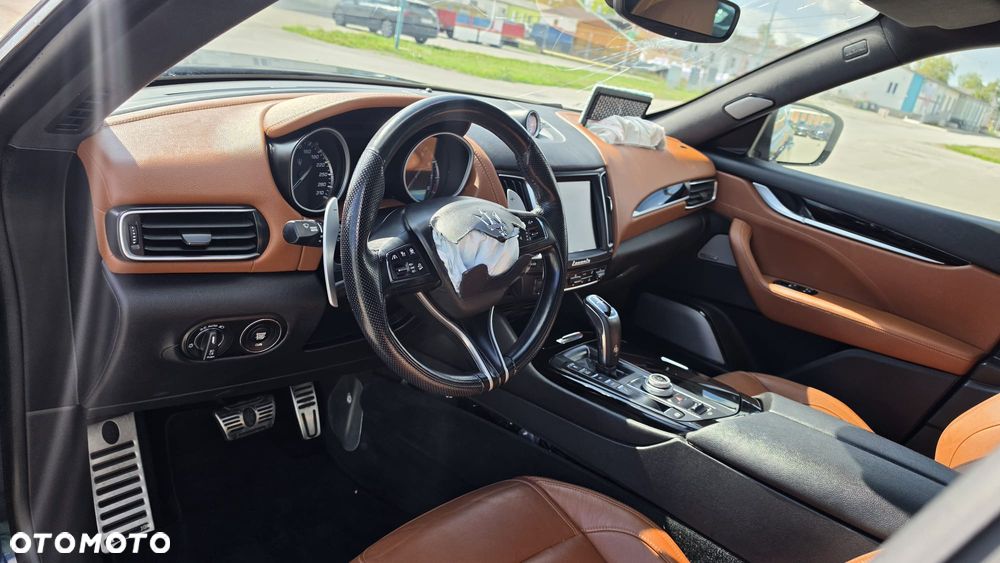 Maserati Levante S Q4 GranLusso - 30