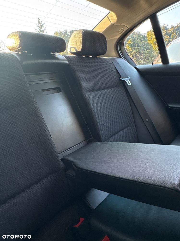 BMW Seria 3 320d - 22