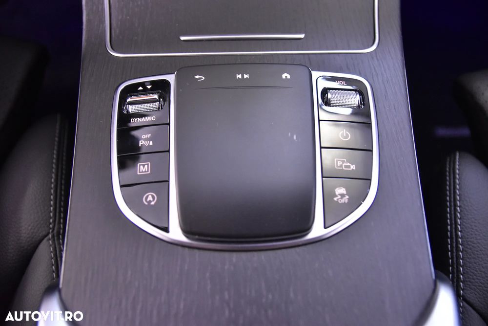 Mercedes-Benz GLC 300 d 4Matic 9G-TRONIC AMG Line - 17
