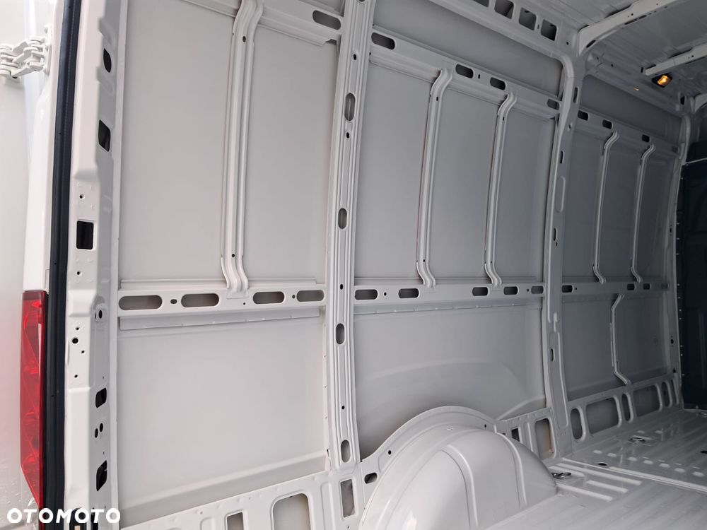 Iveco Daily 35S16BA8 V 12m3 dostępny od ręki - 16