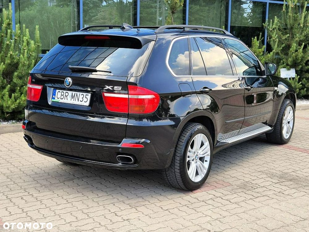 BMW X5 4.8i xDrive - 11