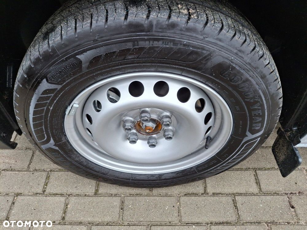 Volkswagen Transporter - 13