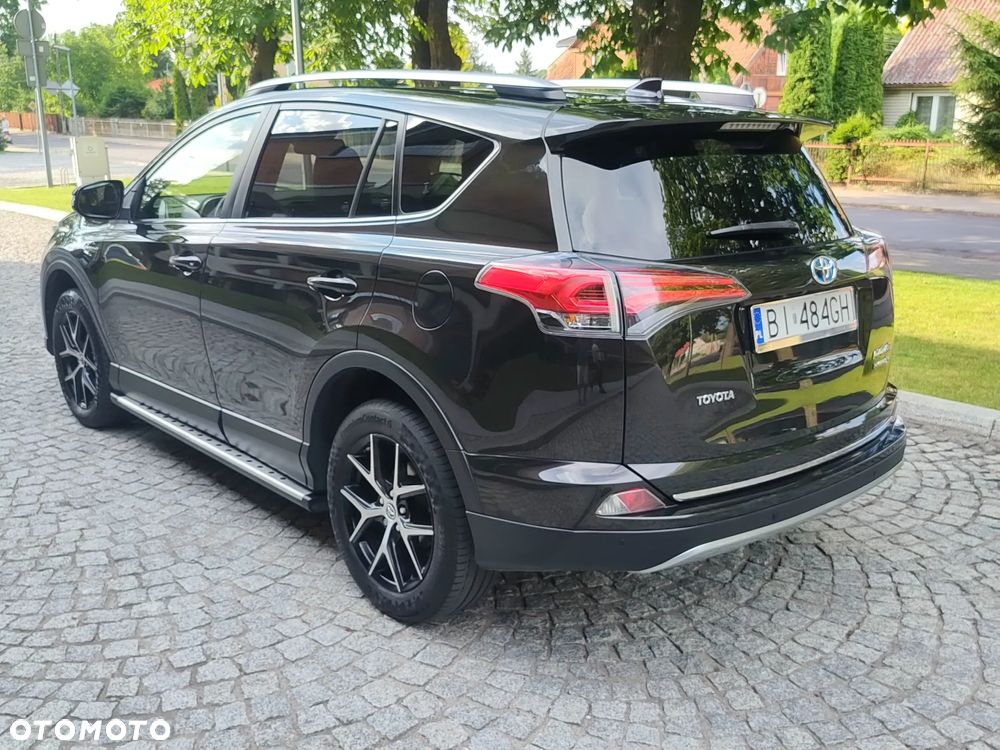 Toyota RAV4 - 4