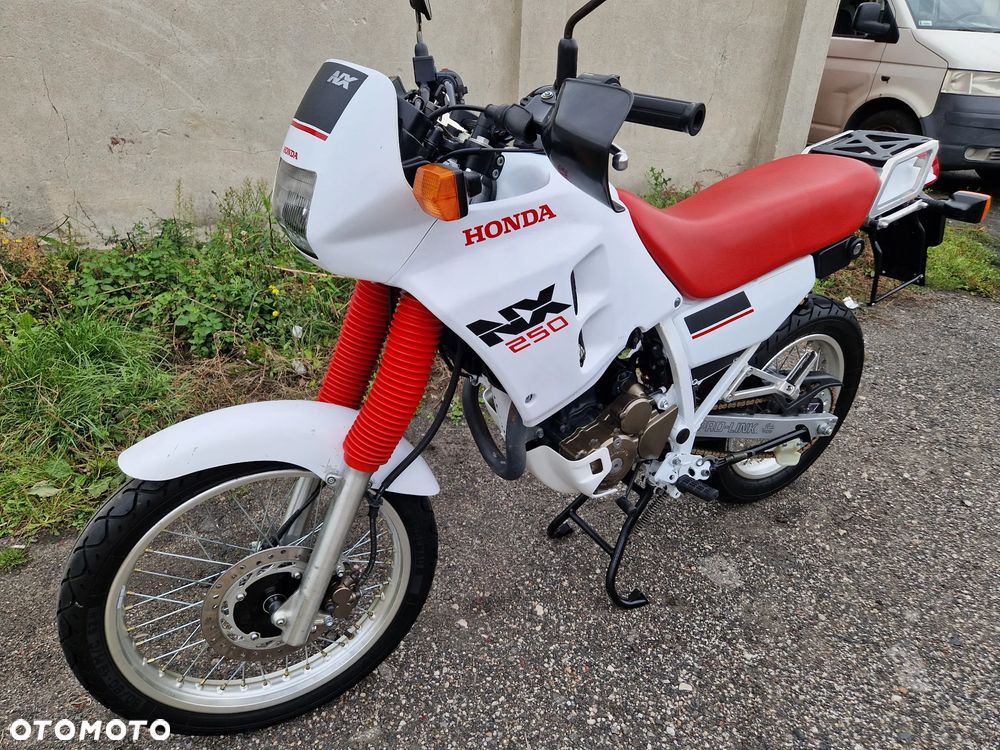 Honda NX - 24