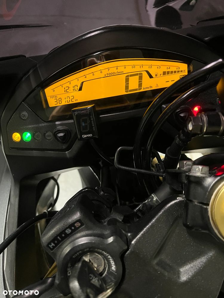Honda CBR - 9
