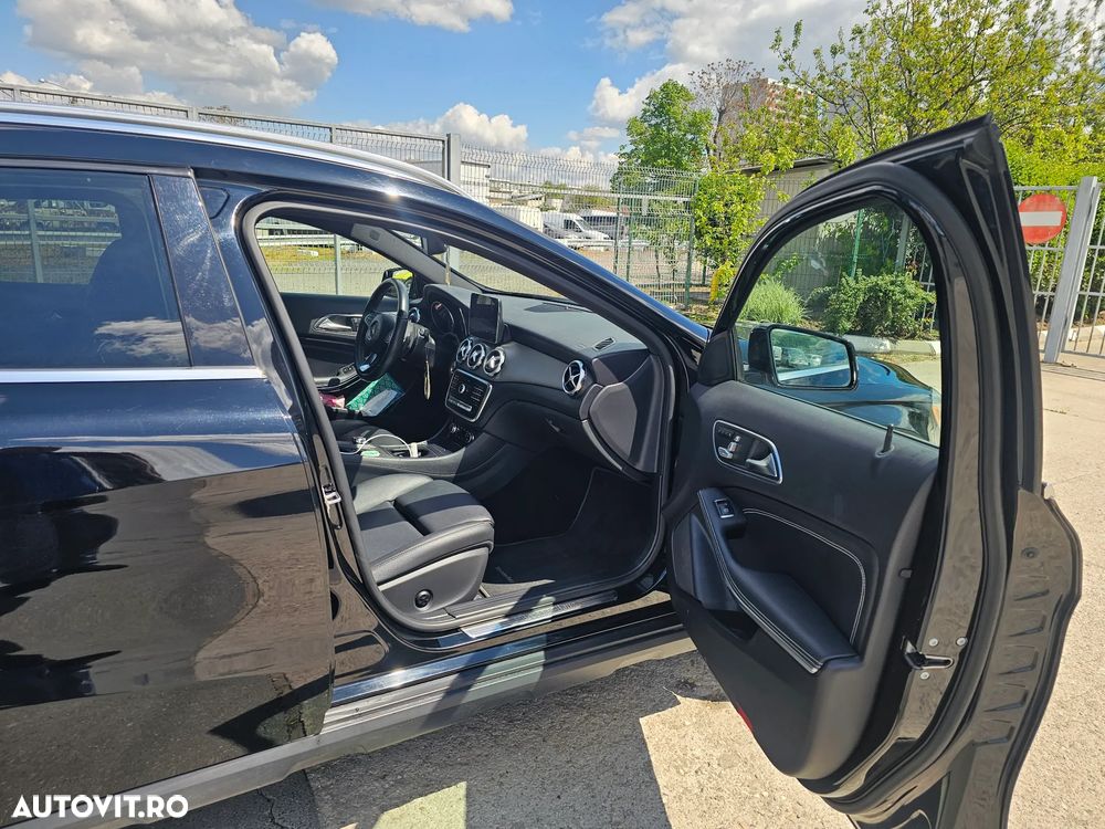 Mercedes-Benz GLA - 10