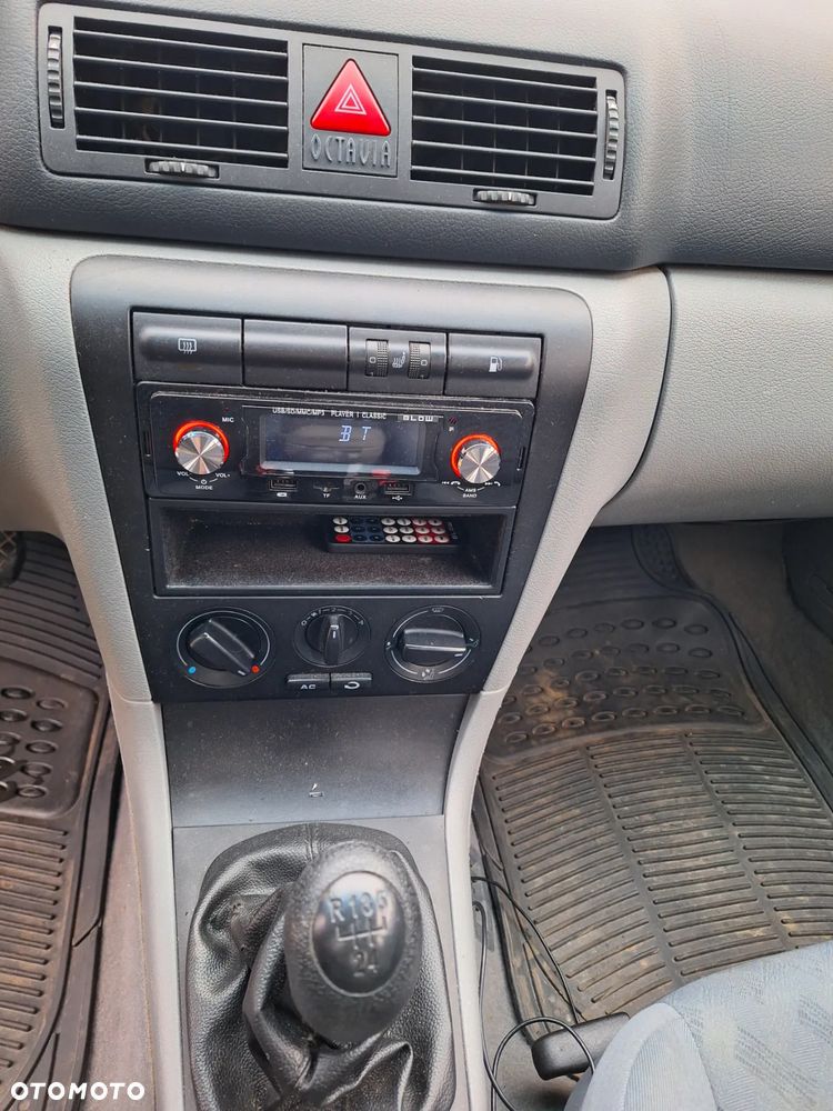 Skoda Octavia 1.6 Generation I - 14