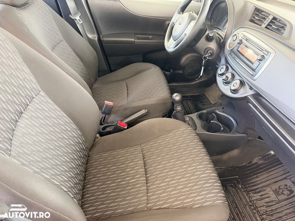 Toyota Yaris 1.0 VVT-i Terra - 9