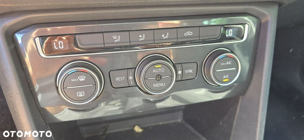 Volkswagen Tiguan - 29