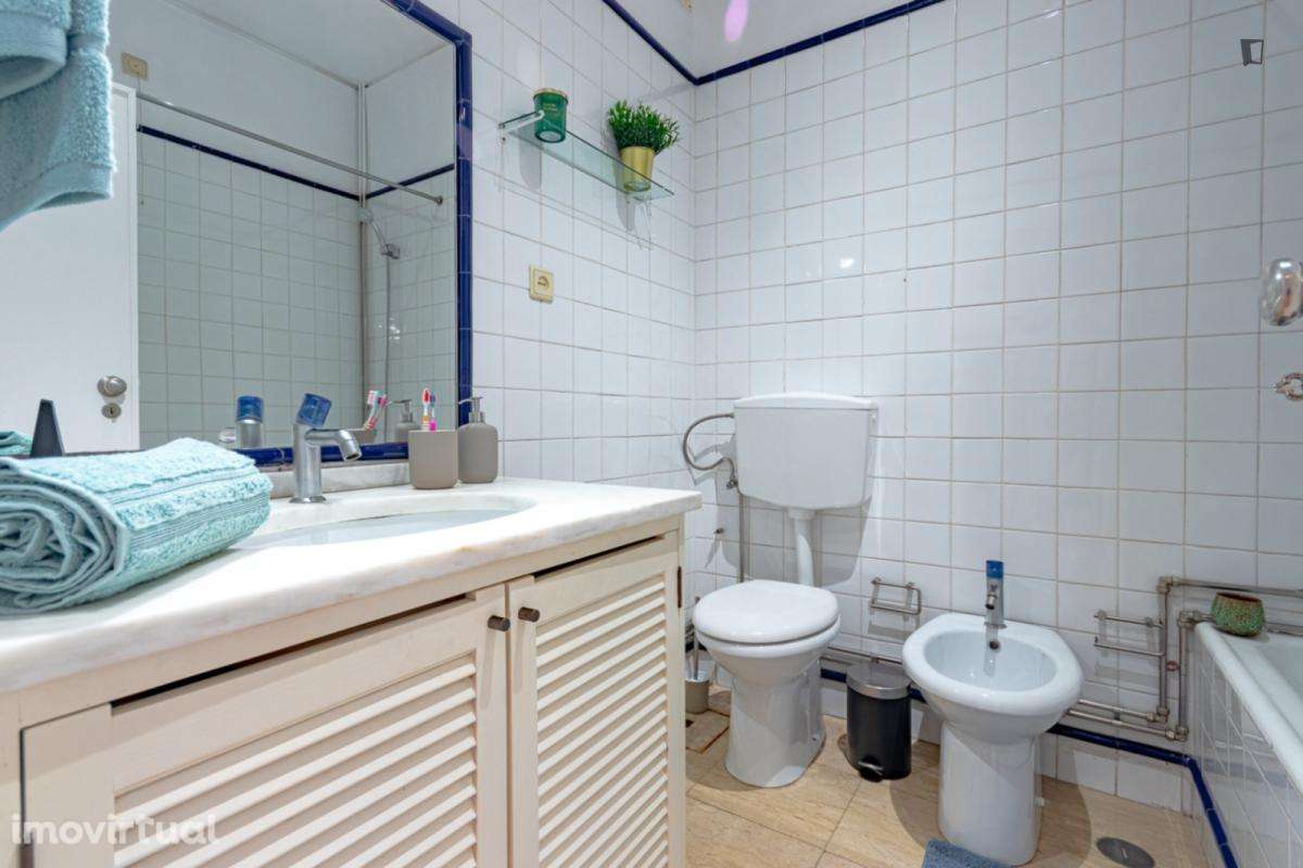 Quarto - localizado em Ramalde Porto - Grande imagem: 3/24